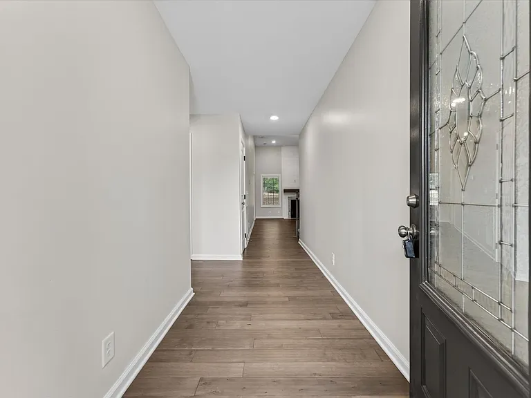 513 Wingfield Ct — Photo 5