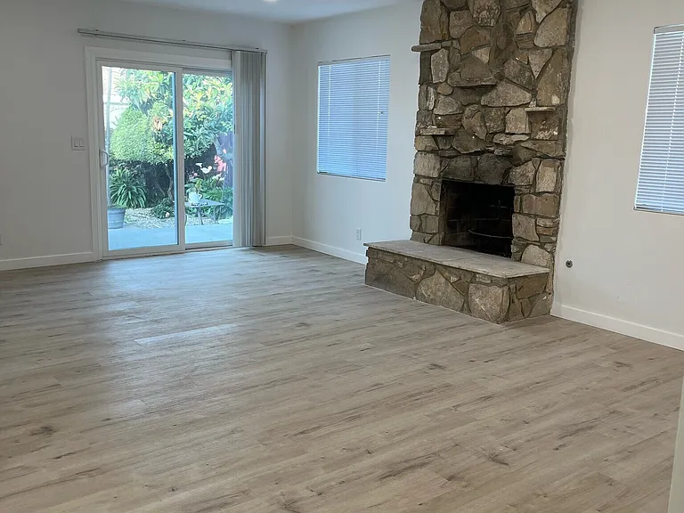 7600 Goddard Ave — Photo 6