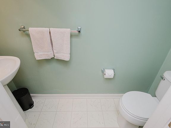5th image of 2159 Sewanee Dr