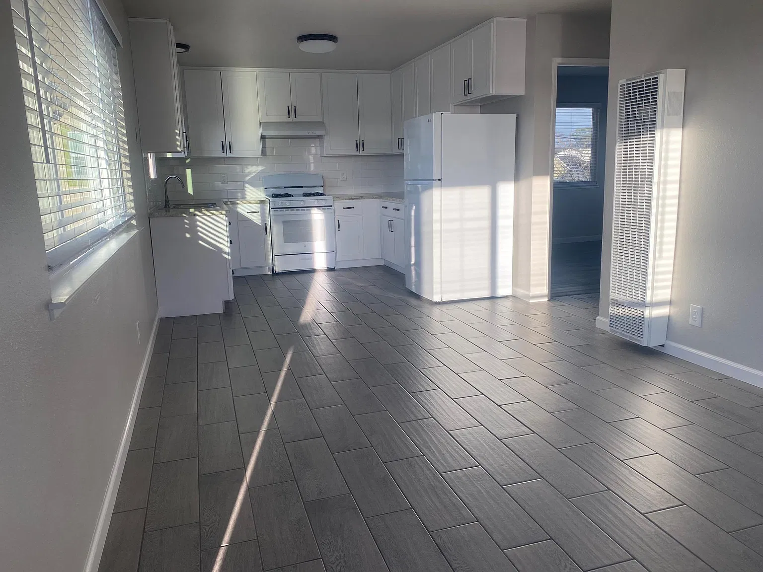 2 bed, $3,095 — Photo 2