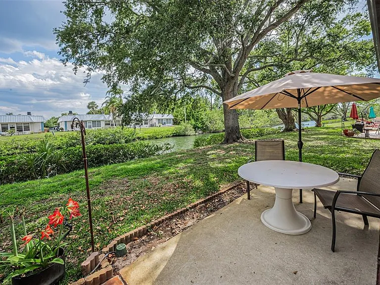 4200 Hampton Dr — Photo 34