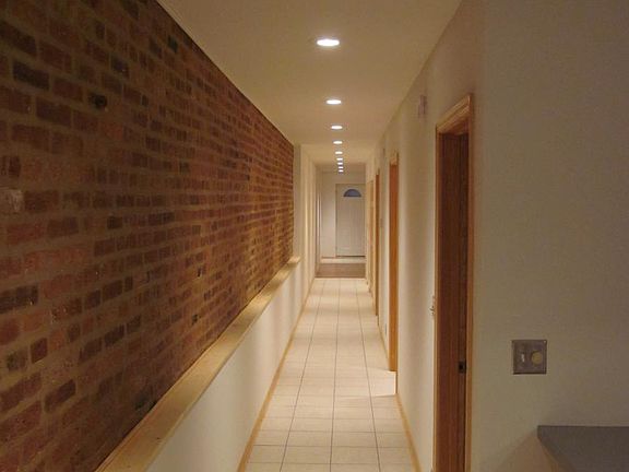 3rd image of 720 S Oakley Blvd #1