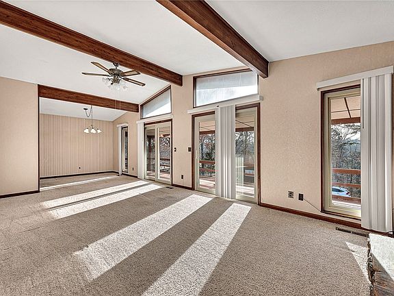 3rd image of 29 Hope Dr