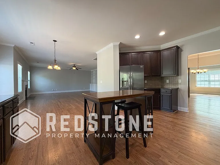 1823 Buxton Way — Photo 10