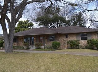13611 Tanglewood Dr, Farmers Branch, TX 75234
