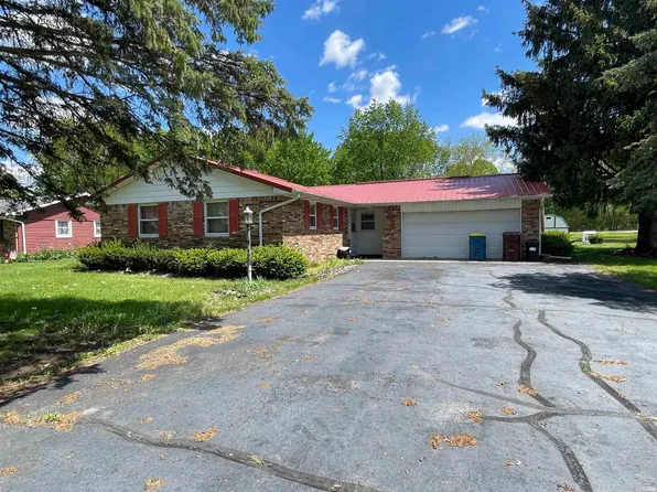 1003 N Charlie St, North Manchester, IN 46962