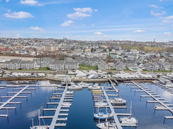 700 Shore Dr Unit 813, Fall River, MA 02721