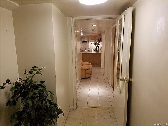 3rd image of 3143 Tiemann Ave