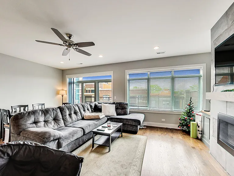 2618 N Halsted St #4N — Photo 10
