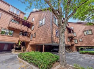 327 Sea Isle Ky, Secaucus, NJ 07094