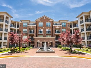 2903 Saintsbury Plz APT 402, Fairfax, VA 22031