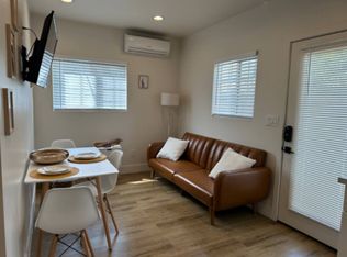 17207 Lorne St #ADU, Van Nuys, CA 91406