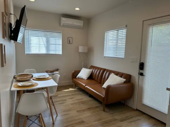 17207 Lorne St #Adu, Van Nuys, CA 91406