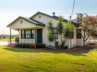 12015 E Rose Ave, Selma, CA 93662