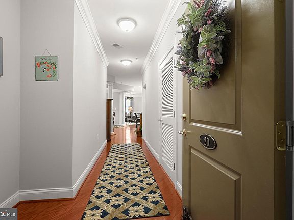 5th image of 902 Macphail Woods Xing APT 2D