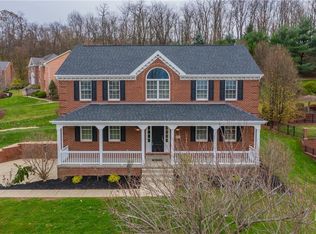 310 Washington Woods Dr, Washington, PA 15301