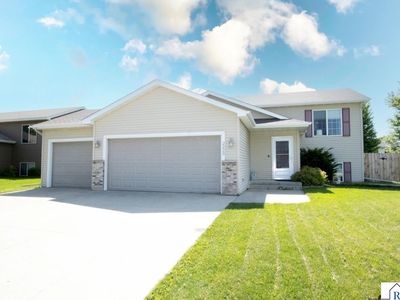 2223 Fairbanks Dr, North Mankato, MN, 56003