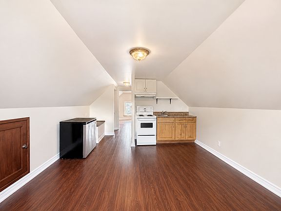 3rd image of 91 Carrick Ave