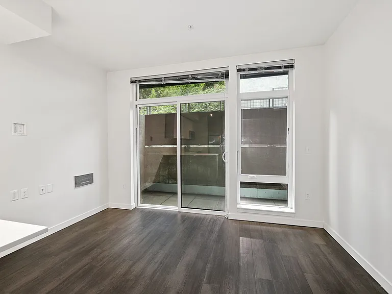 Welcome to Dexter Hayes! Modern convenience with exceptional views! — Photo 56