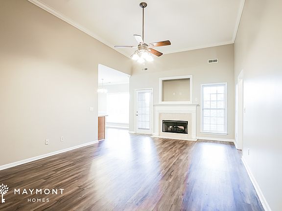 3rd image of 195 Bonnieville Dr
