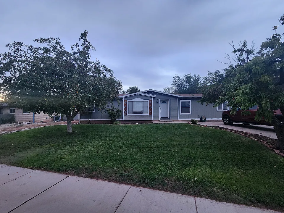 Arbor Dr