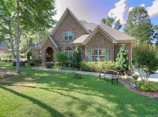 5914 Ravine Dr, Waxhaw, NC 28173