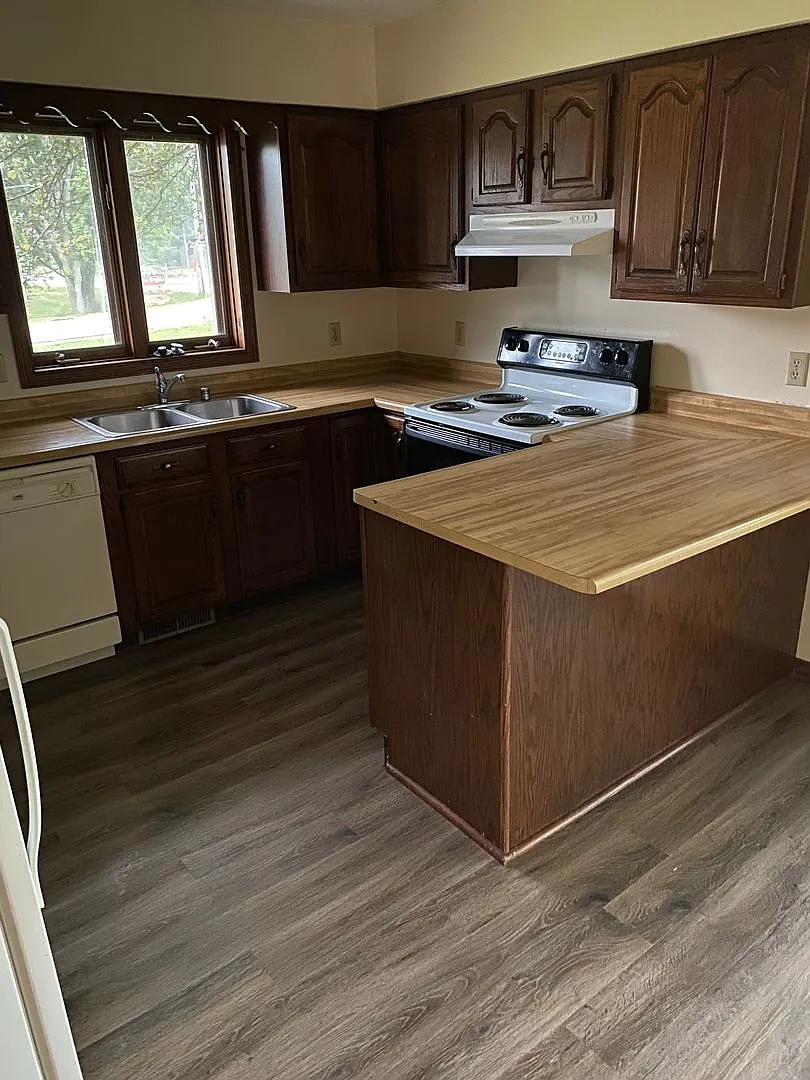(578) - 2291-2293 White Oak Trail — Photo 2