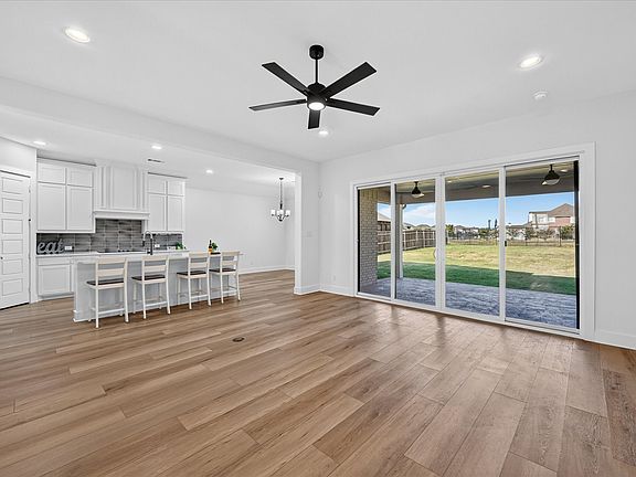 5th image of 187 Honey Ln