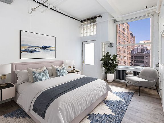 5th image of 144 W 27th St Room 10F