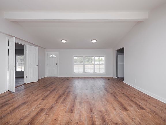 4th image of 149 Testo Dr