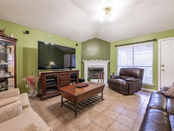 3rd image of 6516 Stockton Dr