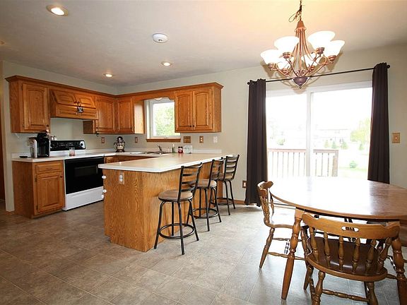 Spacious Kitchen