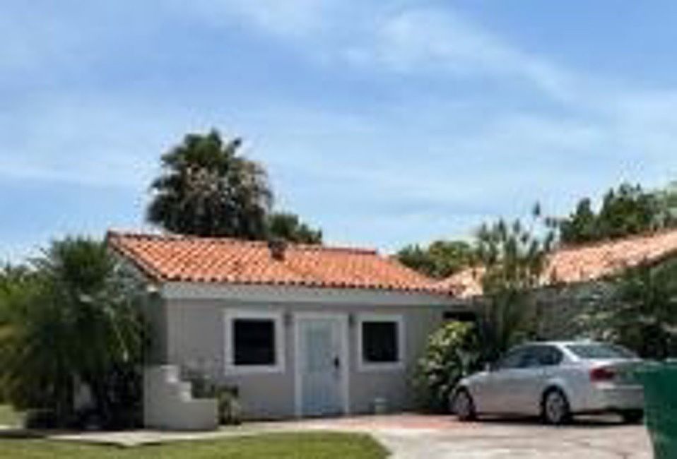 2nd image of 14730 SW 156th St