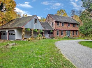 9 Gap View Dr, Blairstown, NJ 07825