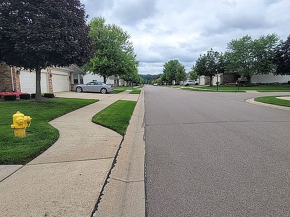 4th image of 17630 Westgrove Dr