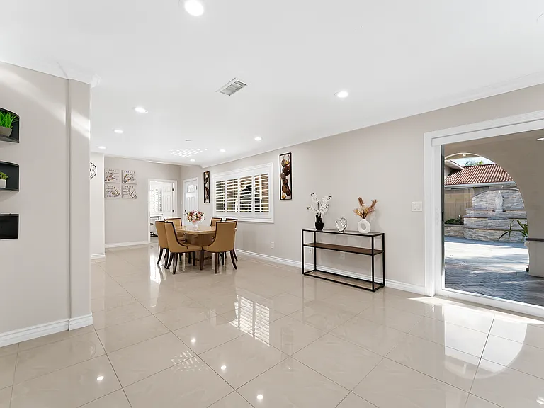 1524 W Tonia Ct — Photo 19