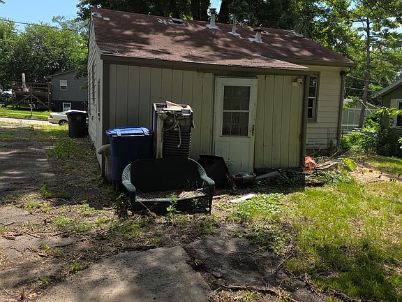 2nd image of 4816 SW 13th St