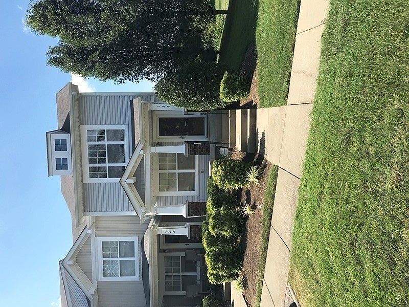 1st image of 524 Flintlock Ct