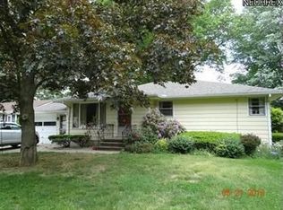9887 Betty Ln, Elyria, OH 44035