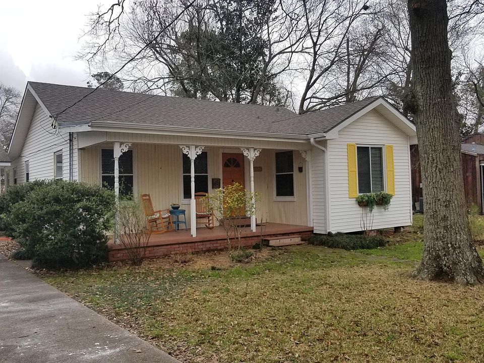 1st image of 2020 Briarcliff Dr