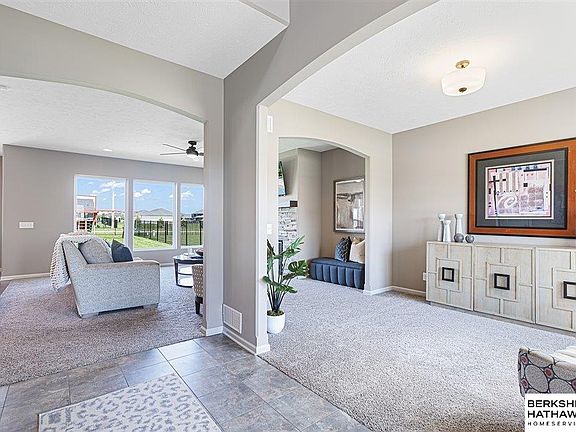 3rd image of 20904 Camden Ave
