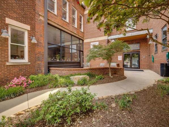 116 Tipton St APT 200, Johnson City, TN 37604