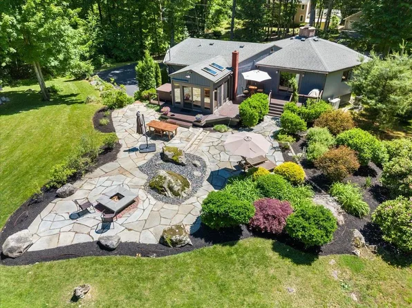 5 Hartmann Place, Exeter, NH 03833