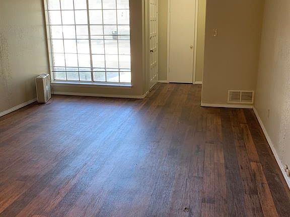 3rd image of 2604 18th St #2606