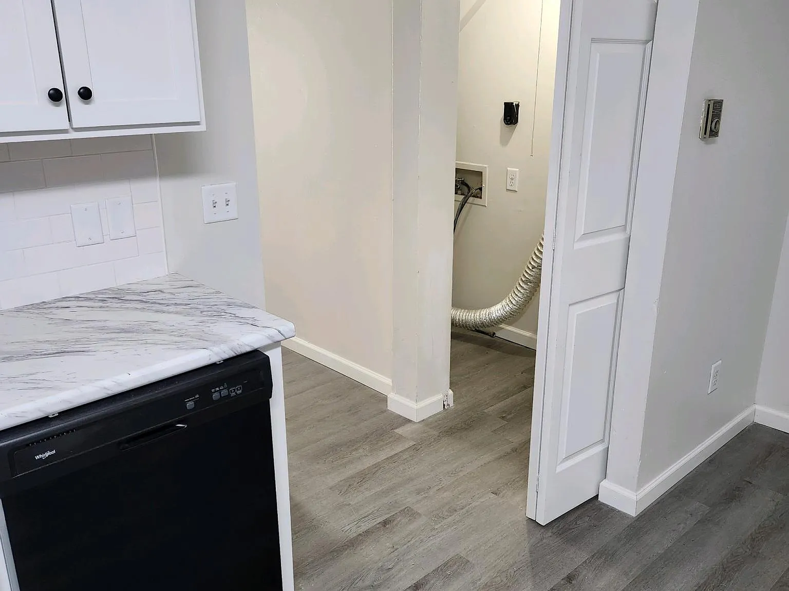 2 bed, $1,100 — Photo 2