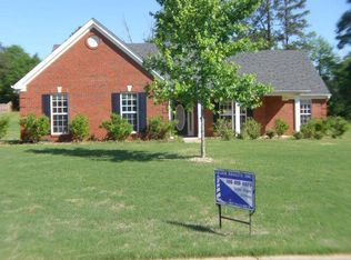 858 Crystal Meadow Dr, Winder, GA 30680