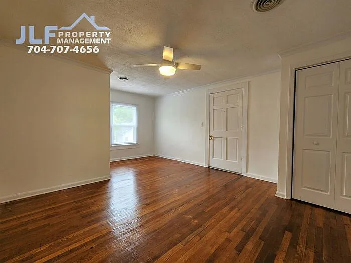706 N Caldwell St — Photo 17