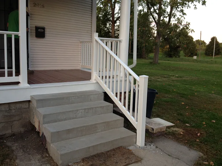 2816 Manderson St — Photo 3