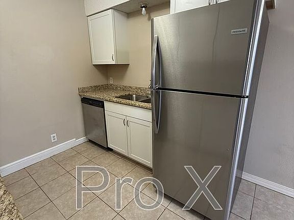 4th image of 1021 S Saint Louis Ave APT 3