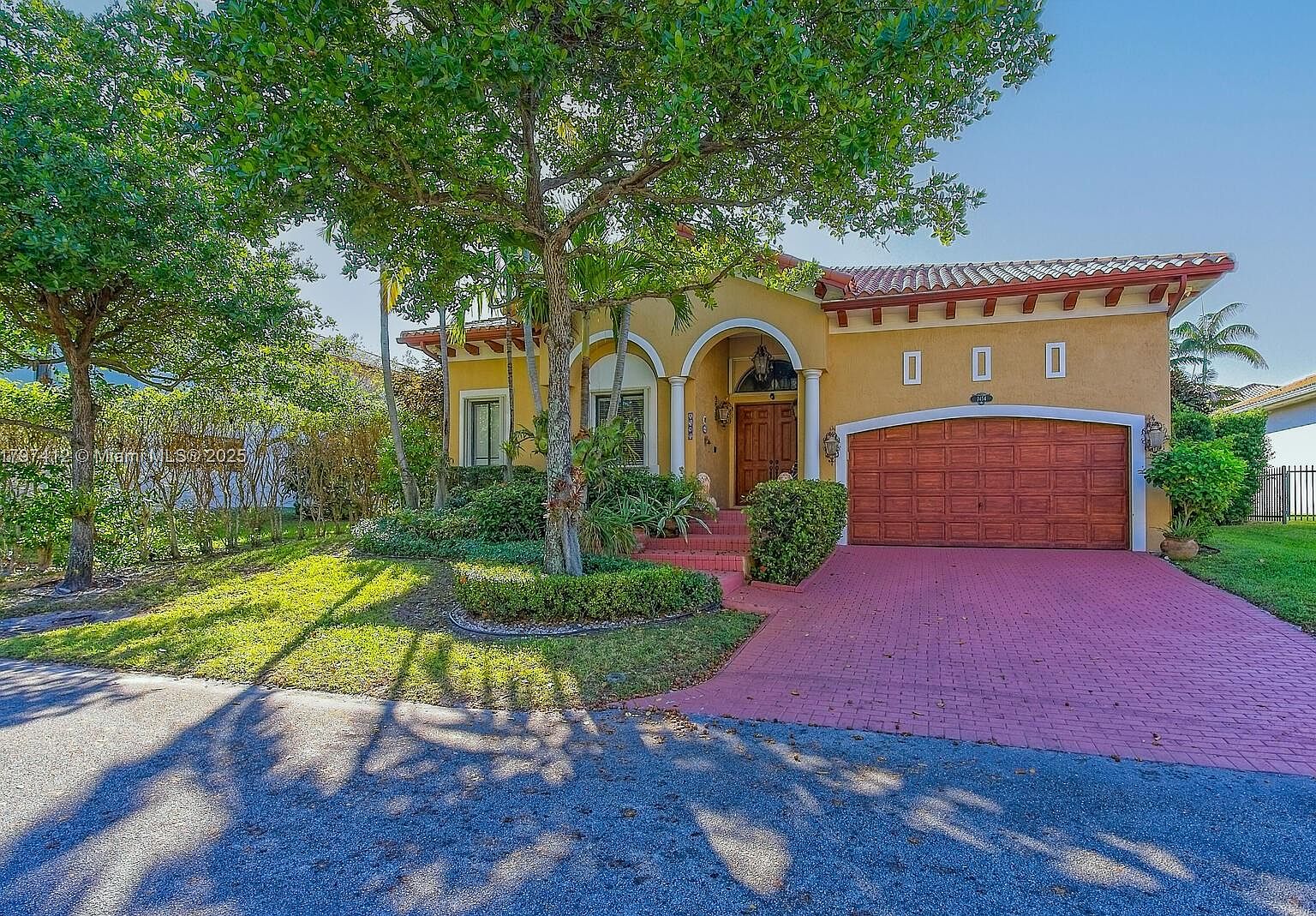 HA★ 7454 Gaviota Ave, Van Nuys, CA 91406 | MLS #SR25258065 | Zillow